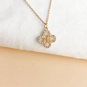 NEW Tory Burch Kira Clover Gold Crystal Necklace